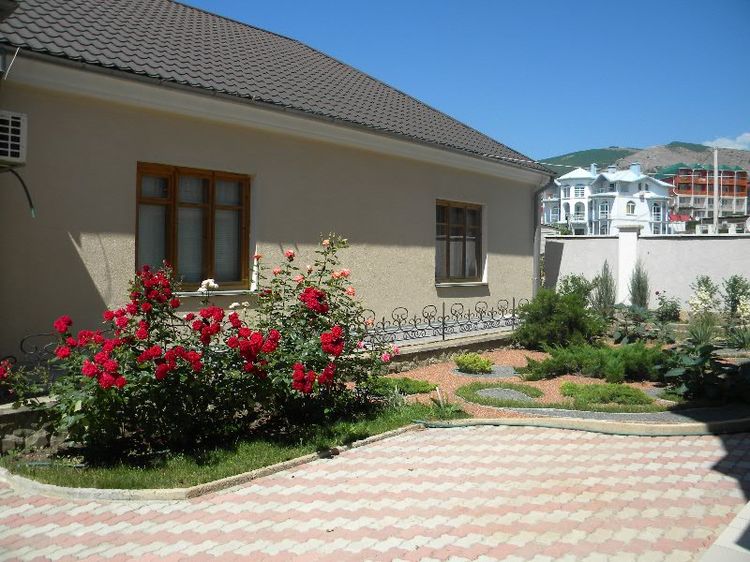 Гостиница «Chernomoroff»